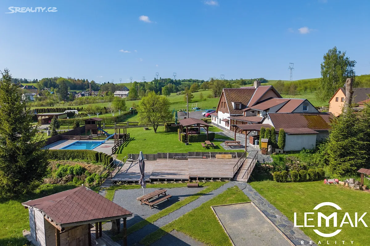 Ubytovací areál s restaurací – Ryžoviště, podhůří Jeseníků
