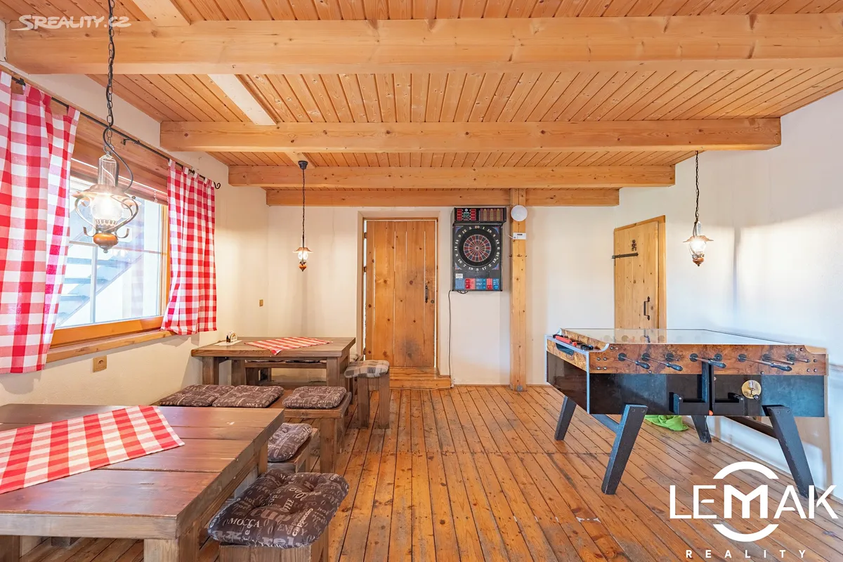 Ubytovací areál s restaurací – snímek 22