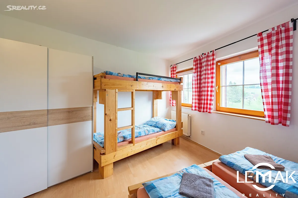 Ubytovací areál s restaurací – snímek 35