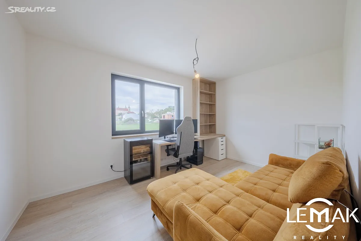 Novostavba rodinného domu 4+kk – snímek 9